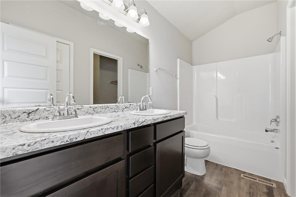 21285 West 219th Street Spring Hill, KS 66083 - Photo 16 of 34