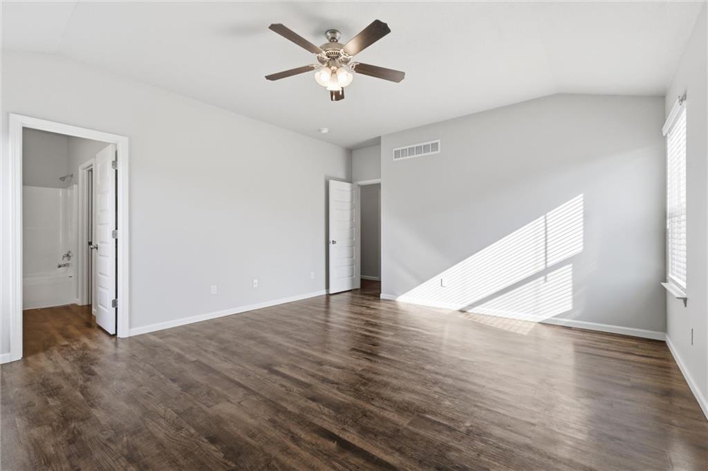 21285 West 219th Street Spring Hill, KS 66083 - Photo 23 of 34