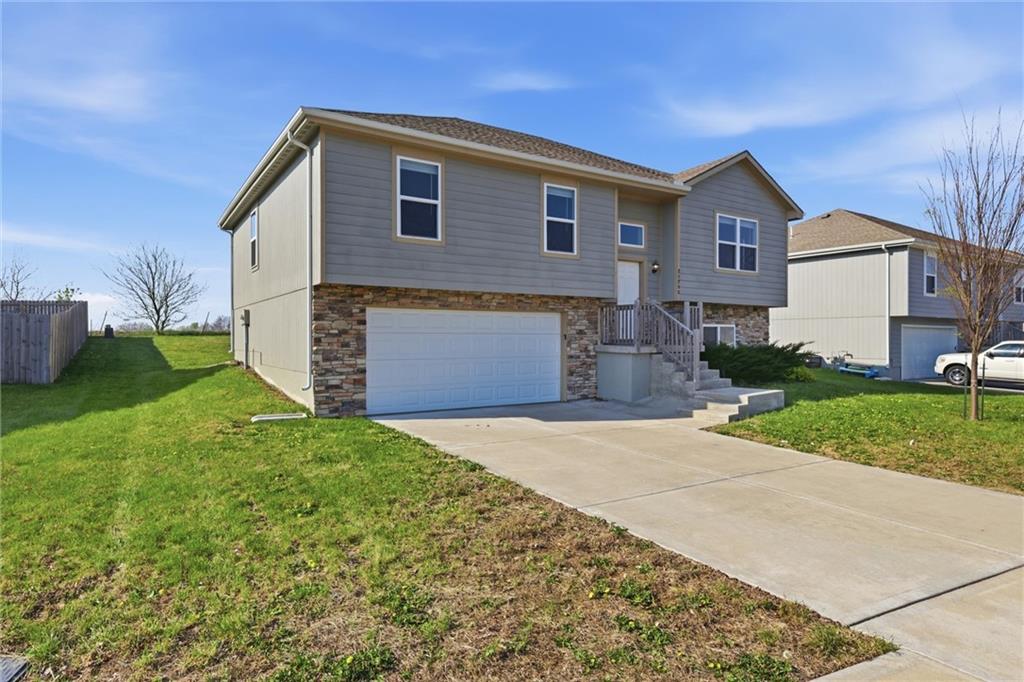 21285 West 219th Street Spring Hill, KS 66083 - Photo 4 of 34