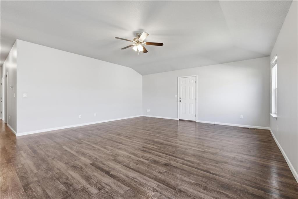 21285 West 219th Street Spring Hill, KS 66083 - Photo 6 of 34