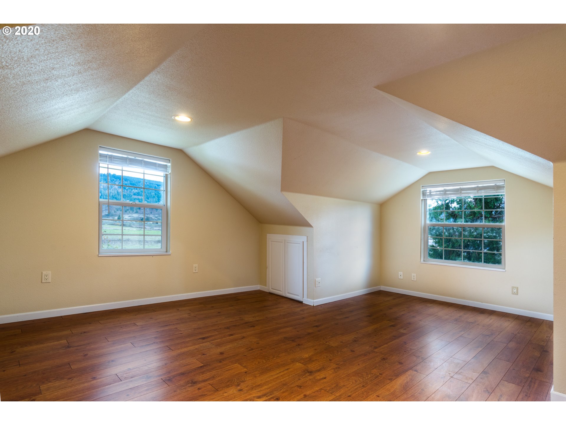 835 Wilson Road Yoncalla, OR 97499 - Photo 14 of 32 Gallery Image 14