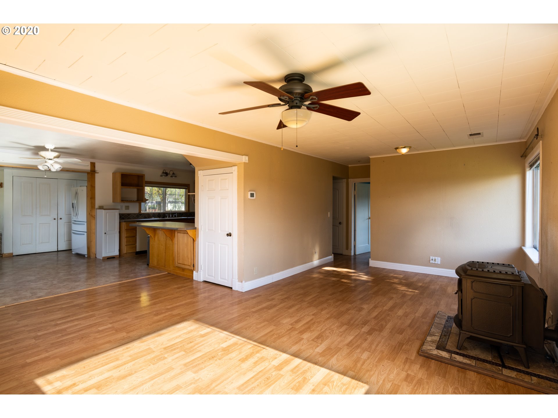 835 Wilson Road Yoncalla, OR 97499 - Photo 4 of 32 Gallery Image 4