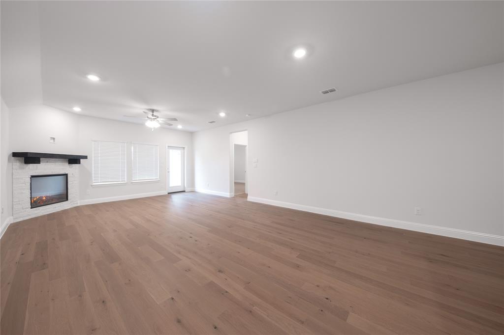 218 Freedom Trail Forney, TX 75126 - Photo 7 of 27 Great Room