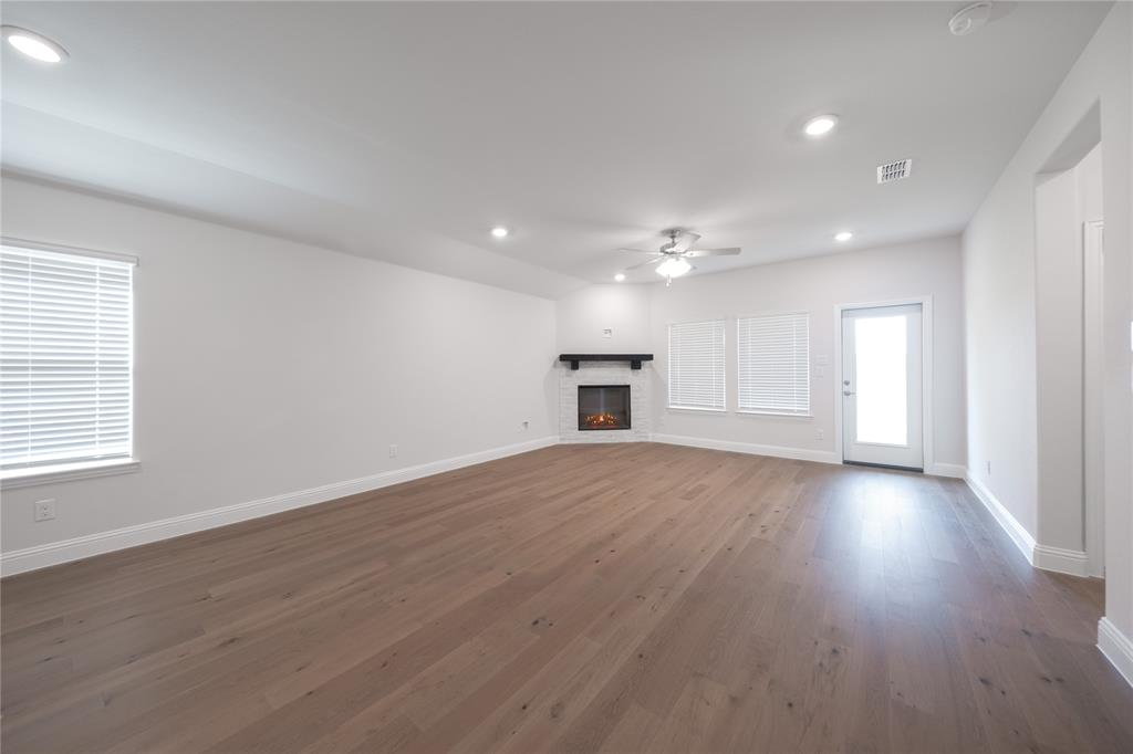 218 Freedom Trail Forney, TX 75126 - Photo 8 of 27 Great Room