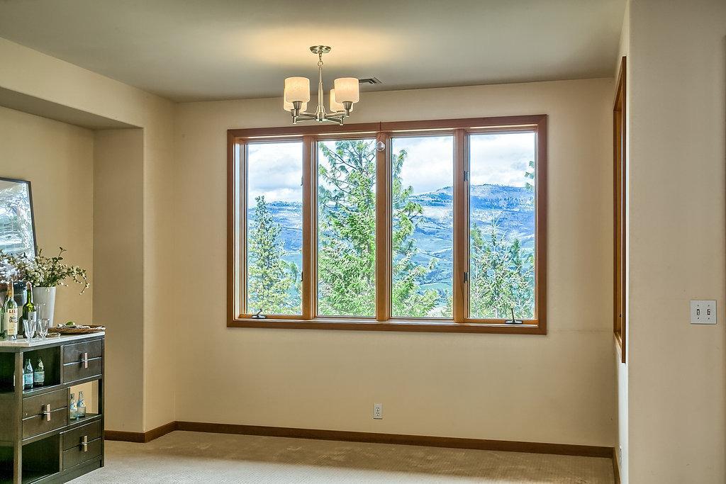 395 Ashland Loop Road Ashland, OR 97520 - Photo 6 of 35 Large view window from the dining room.