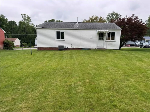 $2,250 | 111 Tree View Drive, Coraopolis, PA 15108