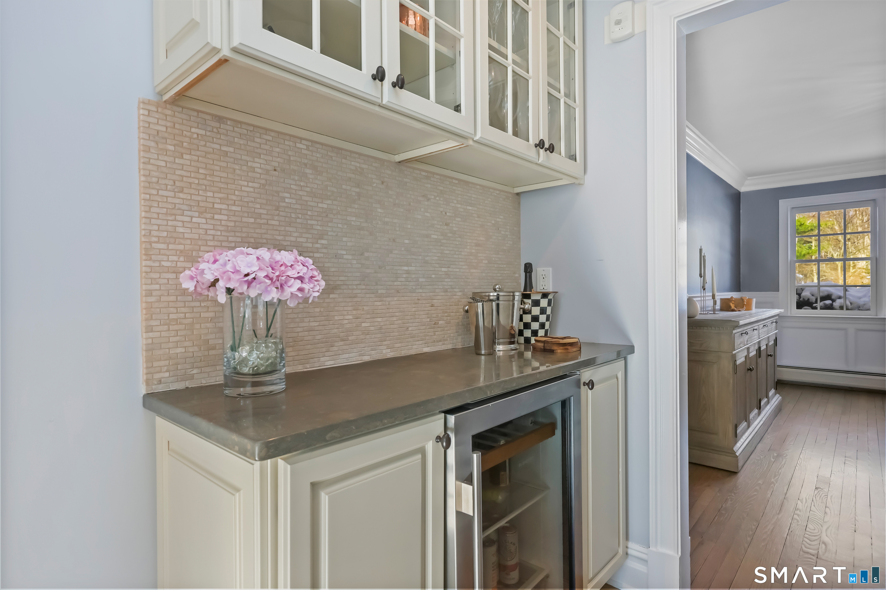 191 Mountain Wood Road Stamford, CT 06903 - Photo 13 of 38