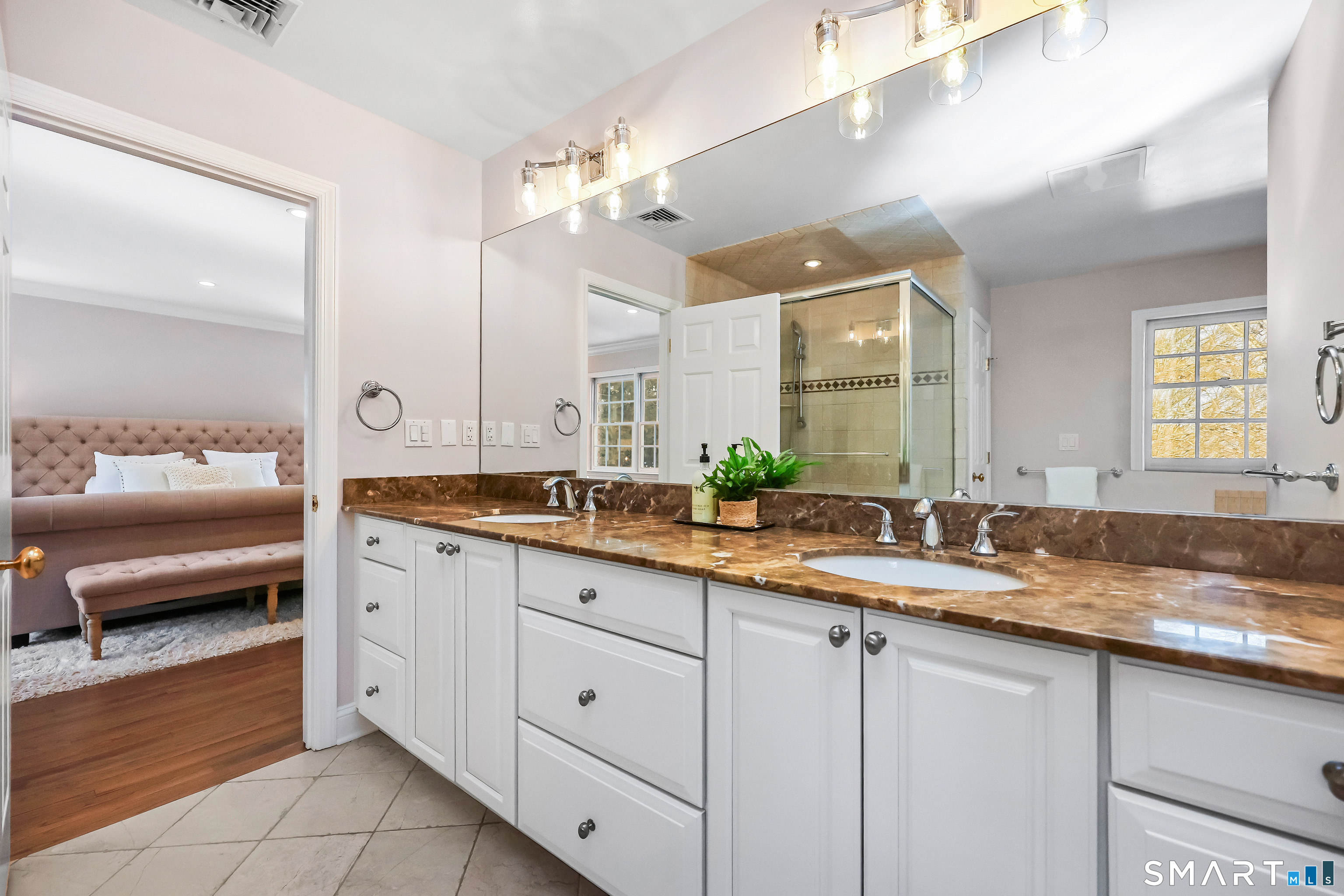 191 Mountain Wood Road Stamford, CT 06903 - Photo 23 of 38