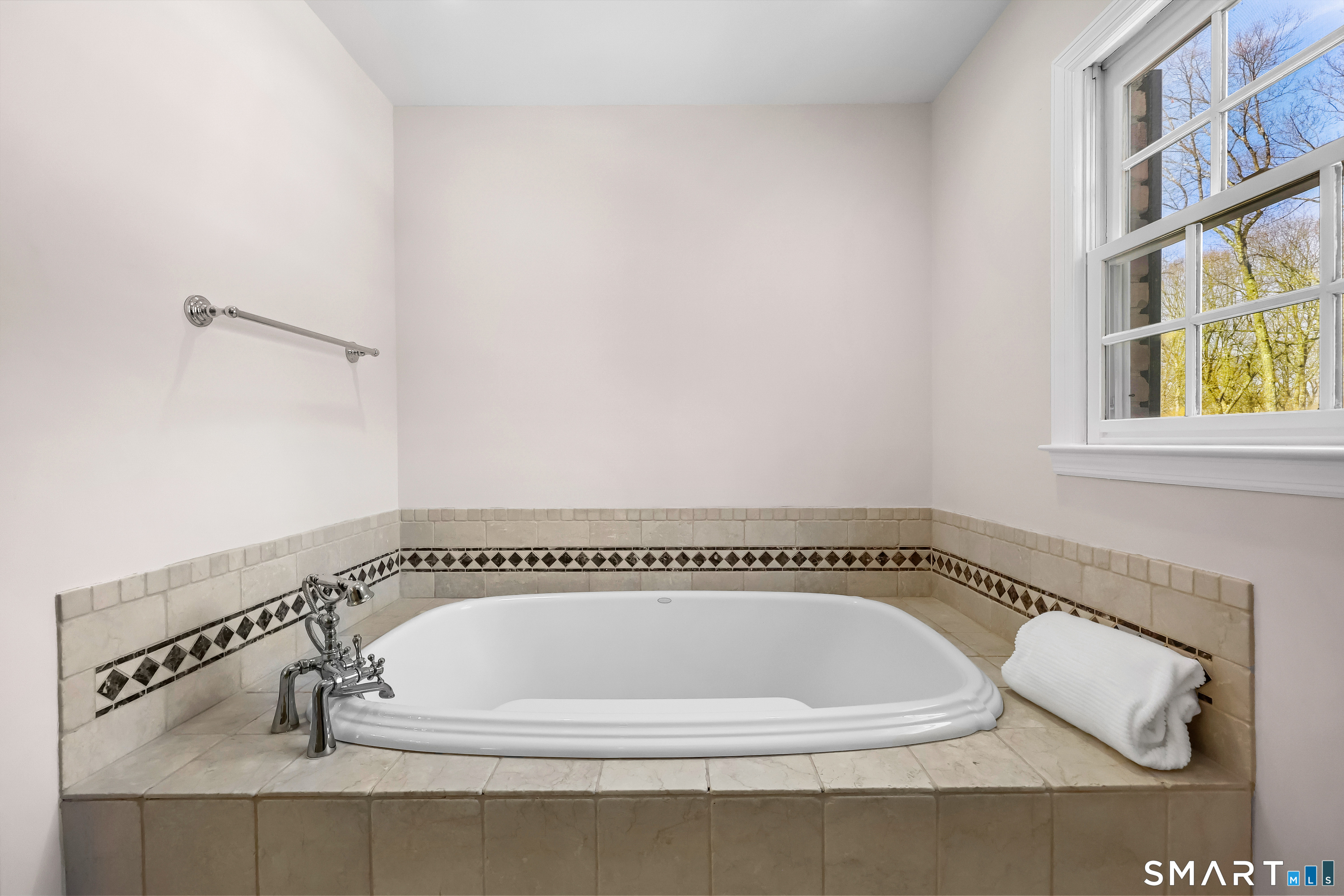 191 Mountain Wood Road Stamford, CT 06903 - Photo 25 of 38