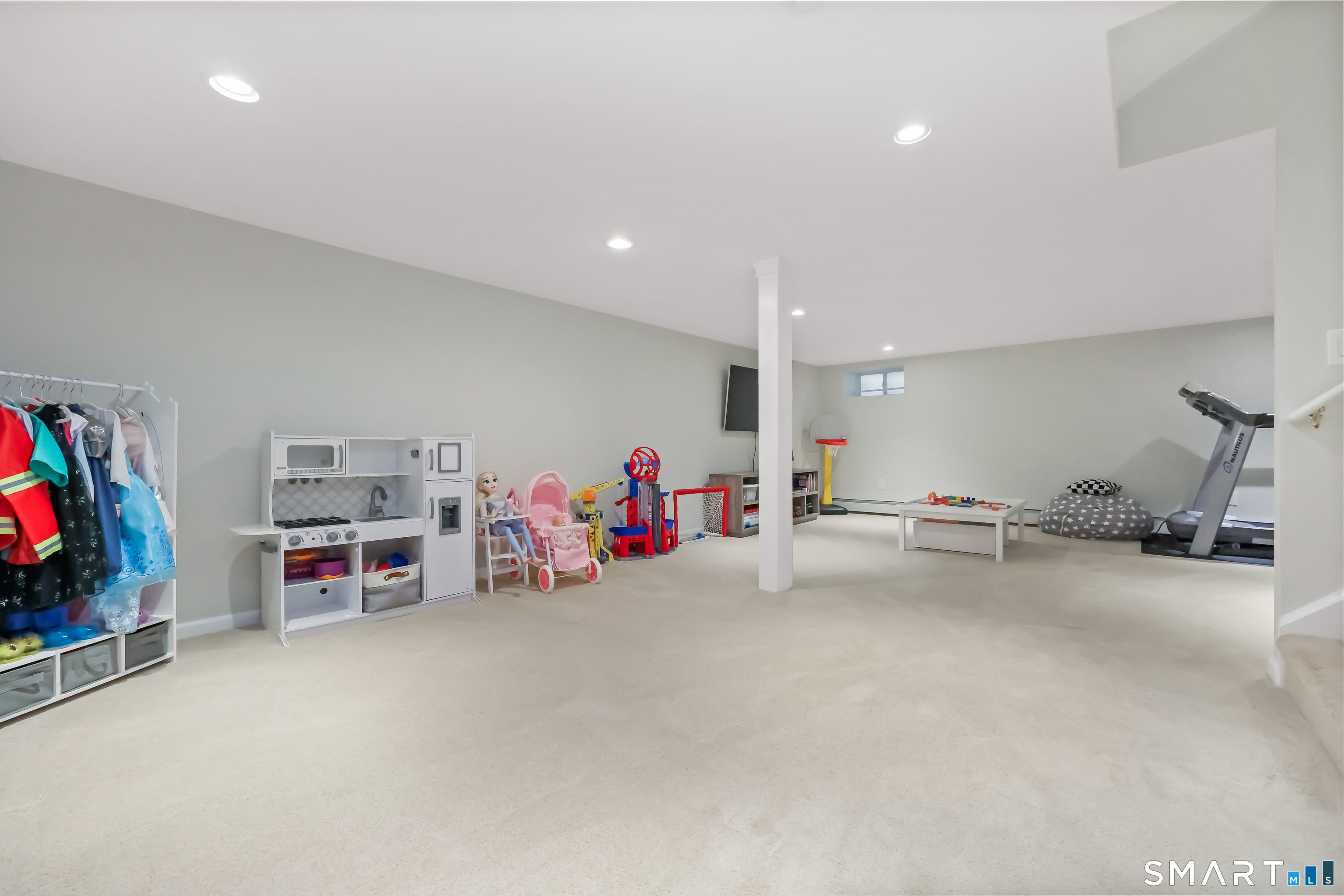 191 Mountain Wood Road Stamford, CT 06903 - Photo 30 of 38