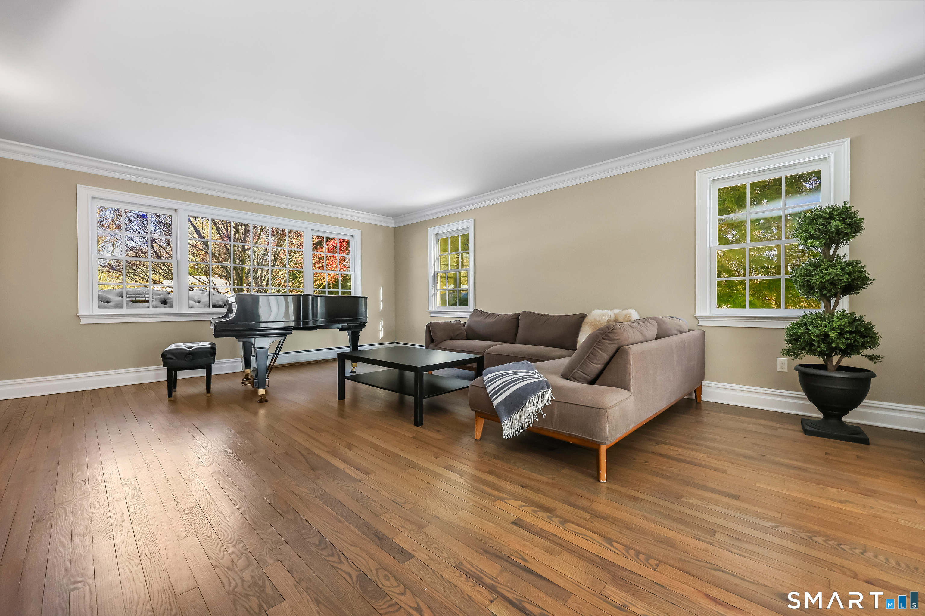 191 Mountain Wood Road Stamford, CT 06903 - Photo 5 of 38