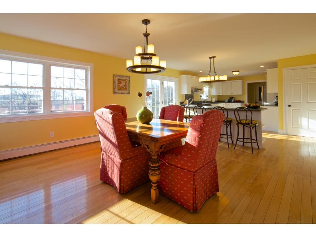 309 Murphy Road Charlotte, VT 05445 - Photo 5 of 27 Gallery Image 5