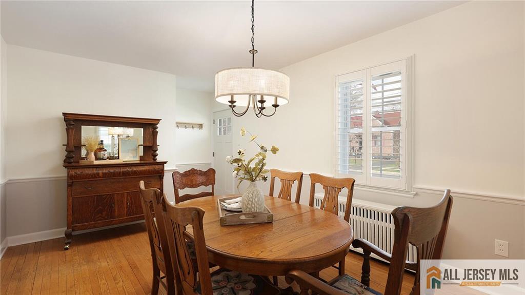 333 Melrose Avenue Middlesex, NJ 08846 - Photo 17 of 36 a dining room with furniture and window