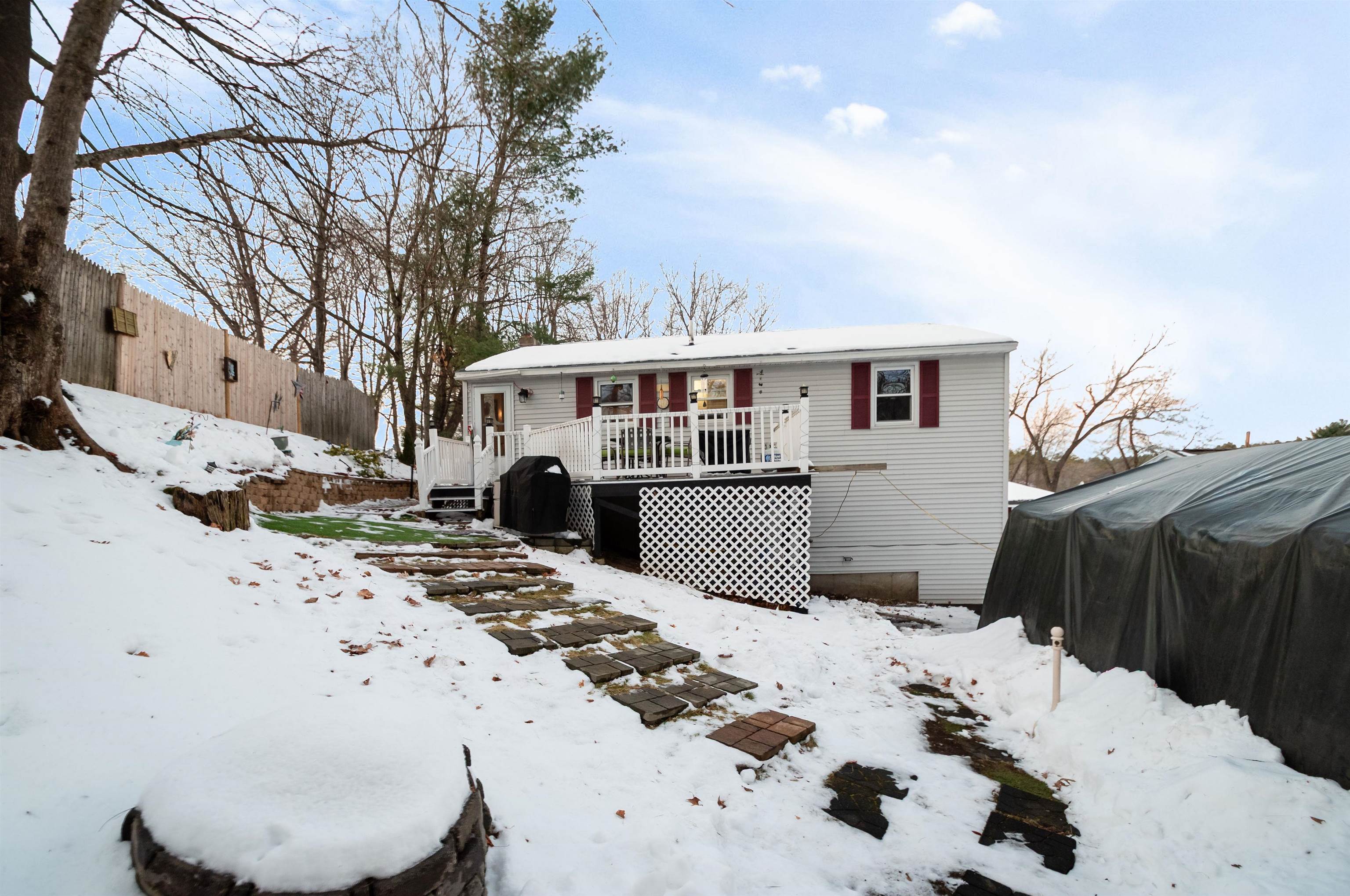 81 Theophile Street Manchester, NH 03102 - Photo 33 of 35