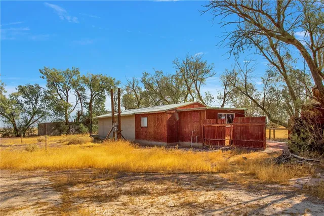 $185,000 | 31011 Aleppo Lane, Newberry Springs, CA 92365
