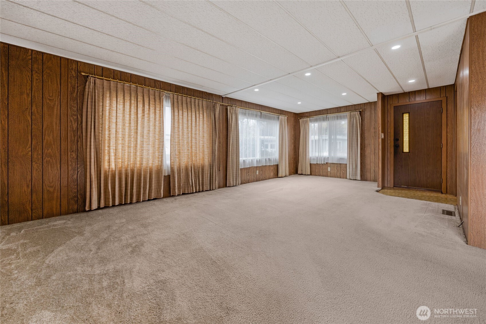 7301 Northeast 175th Street, Unit 215 Kenmore, WA 98028 - Photo 14 of 17