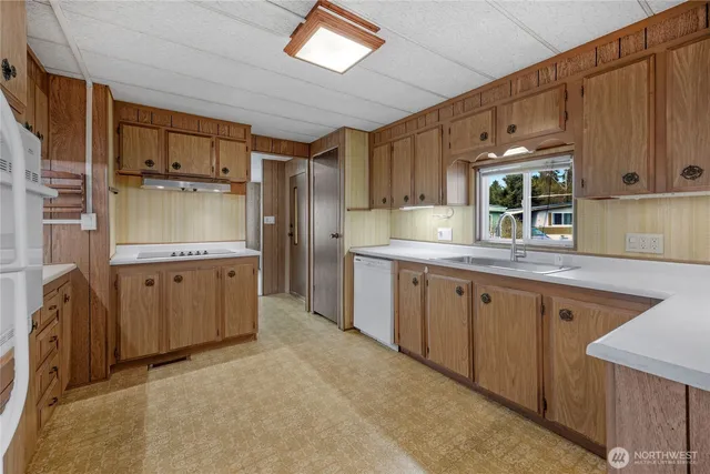 $150,000 | 7301 Northeast 175th Street, Unit 215, Kenmore, WA 98028