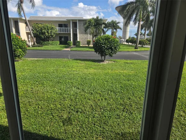 $1,700 | Undisclosed Address, Boynton Beach, FL 33435