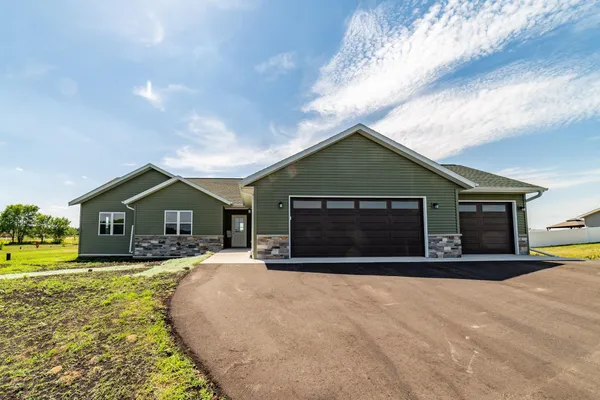 $469,900 | N3425 Flynn, Montello, WI 53949