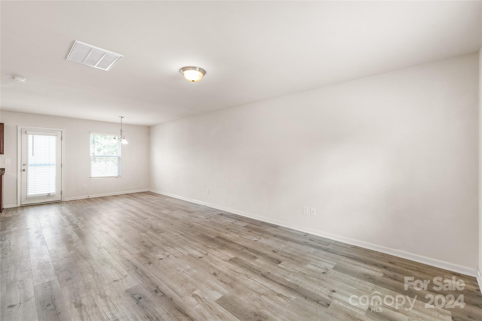 7500 Pawtuckett Road Charlotte, NC 28214 - Photo 4 of 30 Gallery Image 4