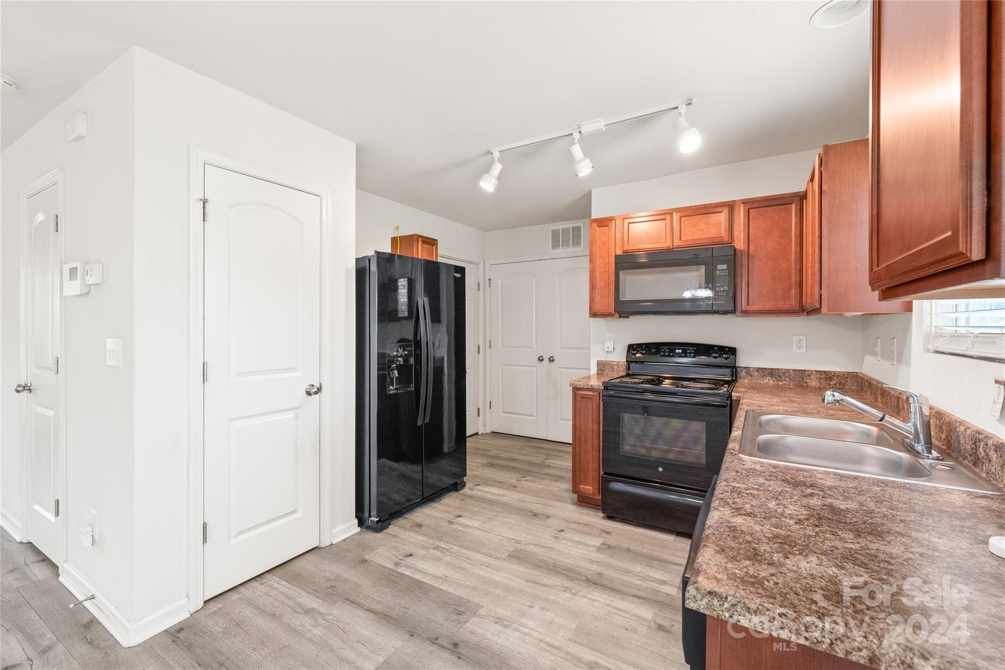 7500 Pawtuckett Road Charlotte, NC 28214 - Photo 10 of 30 Gallery Image 10