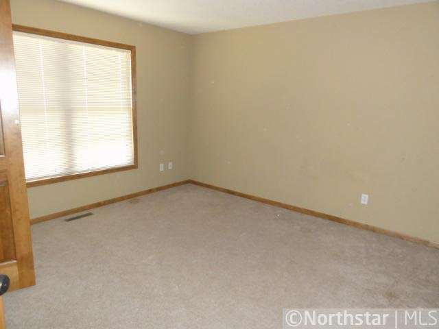 7716 Ridgeview Way Chanhassen, MN 55317 - Photo 4 of 11