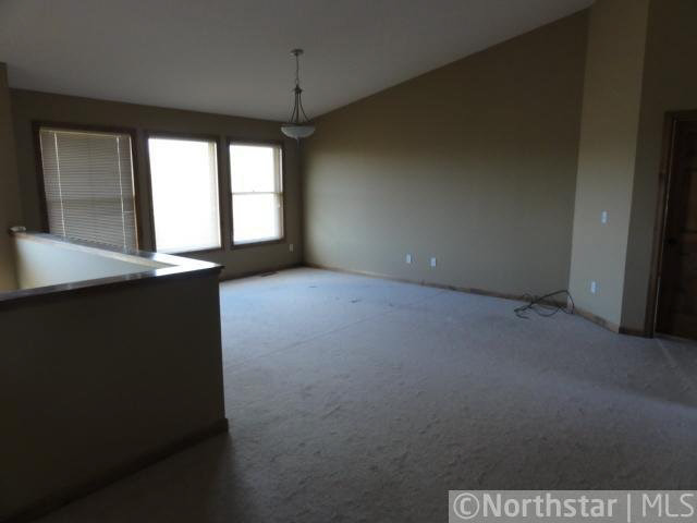 7716 Ridgeview Way Chanhassen, MN 55317 - Photo 7 of 11