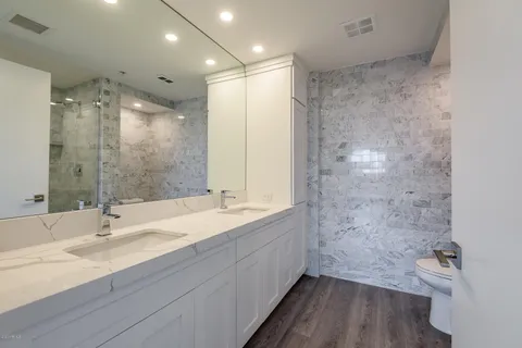 $1,650,000 | 7137 East Rancho Vista Drive, Unit 7008, Scottsdale, AZ 85251