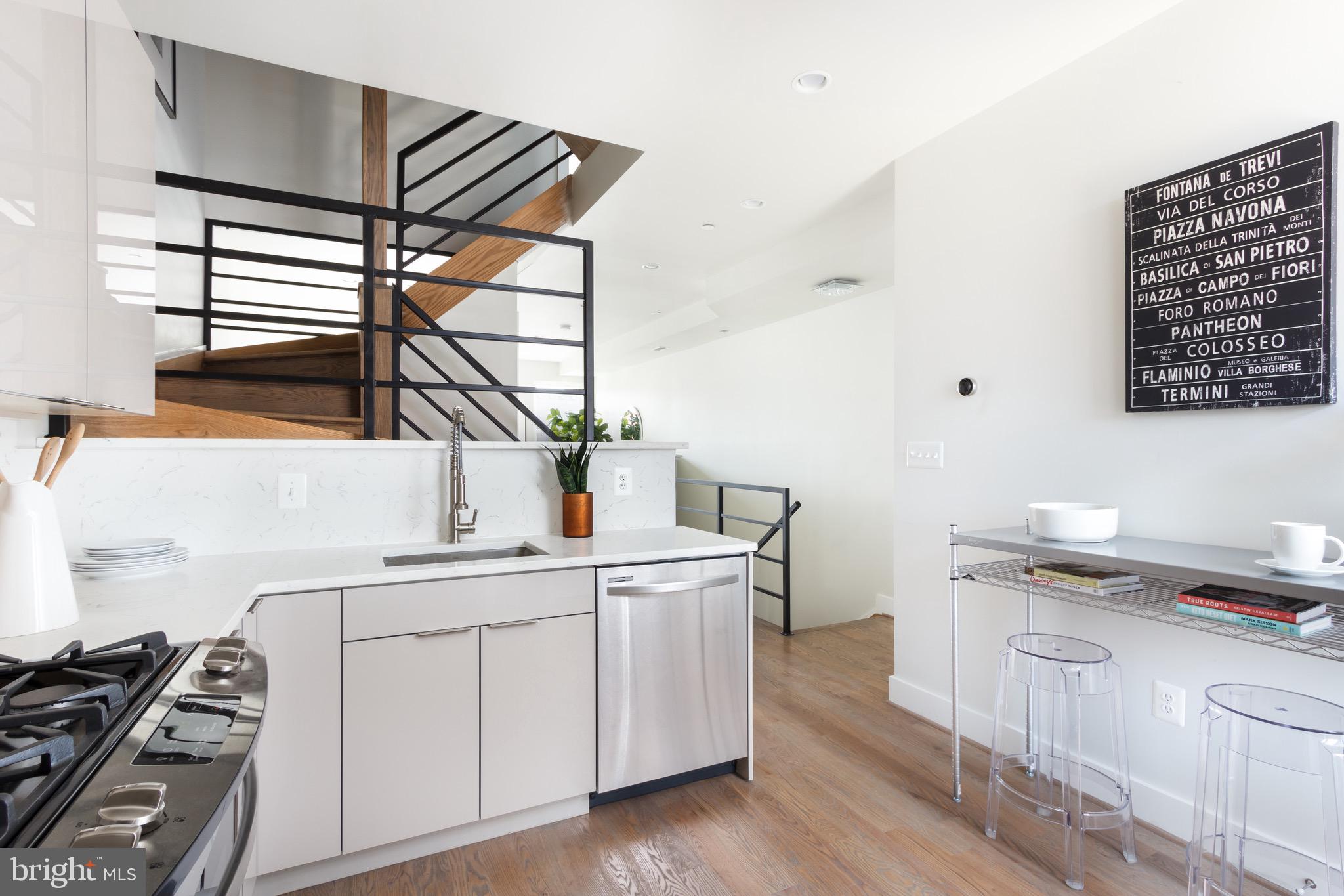 617 Harvard Street Northwest, Unit 2 Washington, DC 20001 - Photo 2 of 13