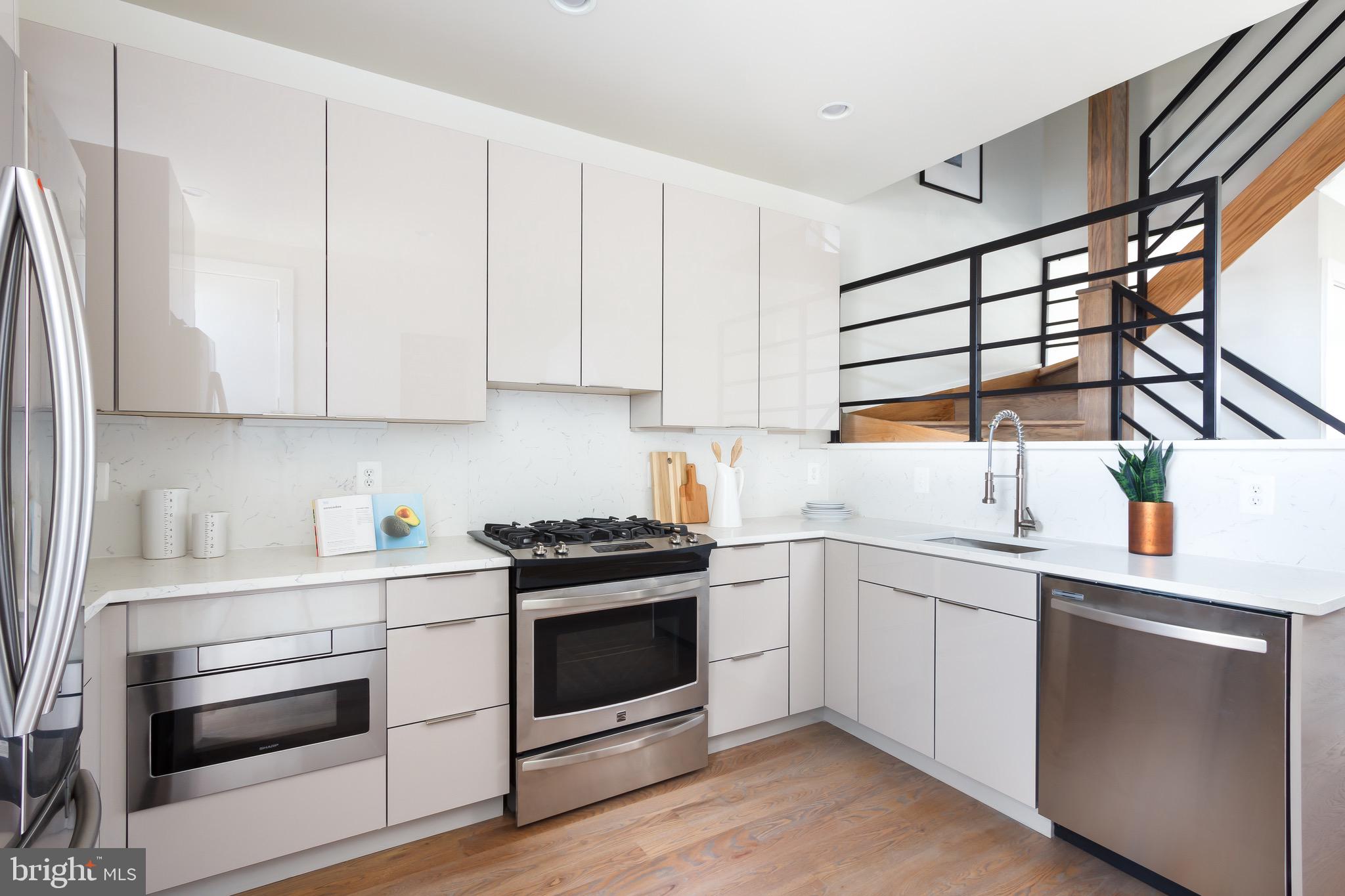 617 Harvard Street Northwest, Unit 2 Washington, DC 20001 - Photo 5 of 13