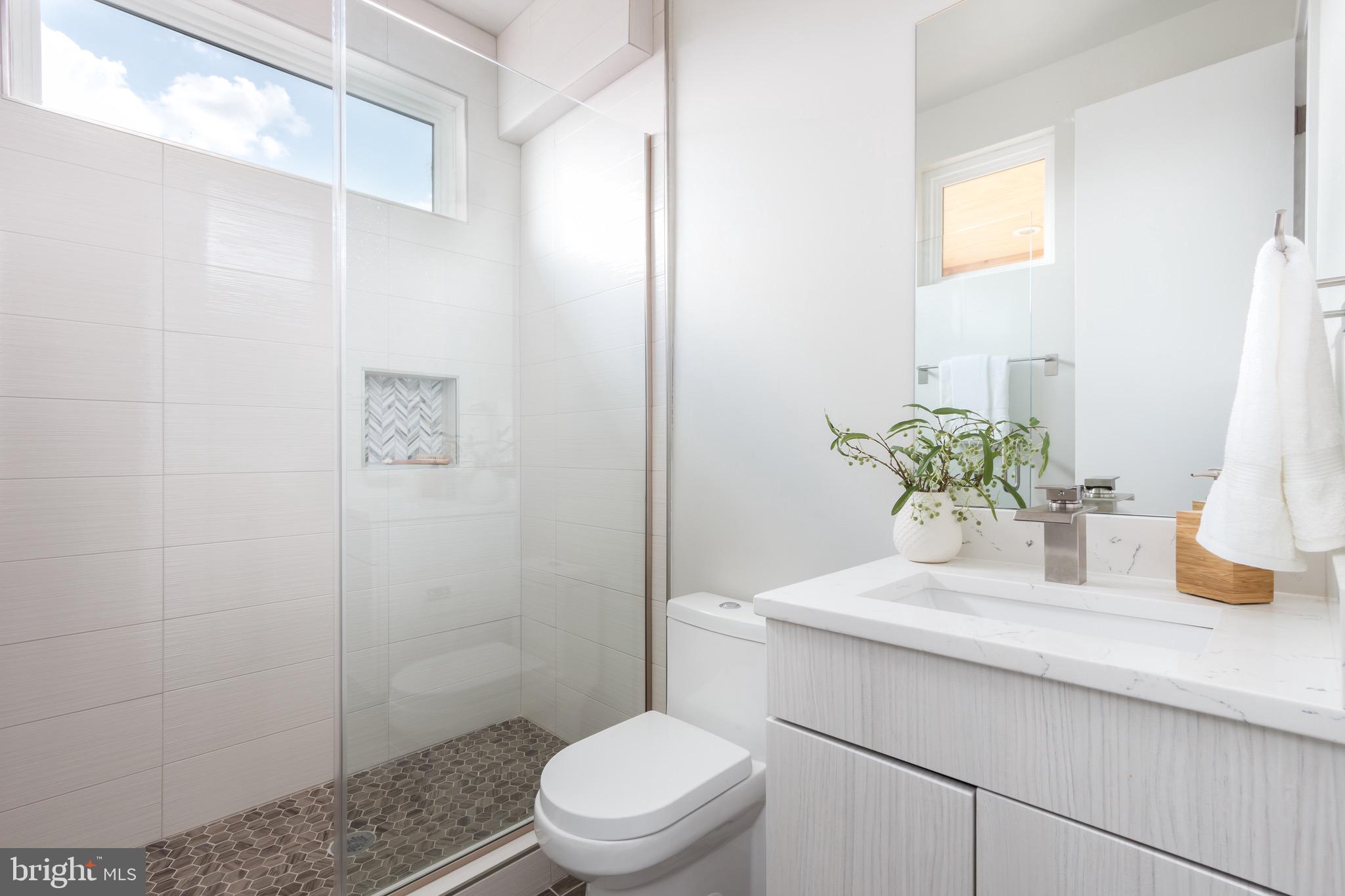 617 Harvard Street Northwest, Unit 2 Washington, DC 20001 - Photo 8 of 13