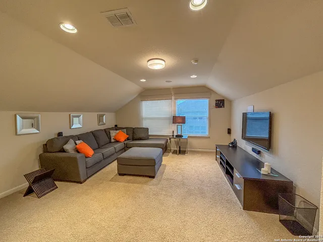 $3,500 | 25010 Buttermilk Lane, San Antonio, TX 78255