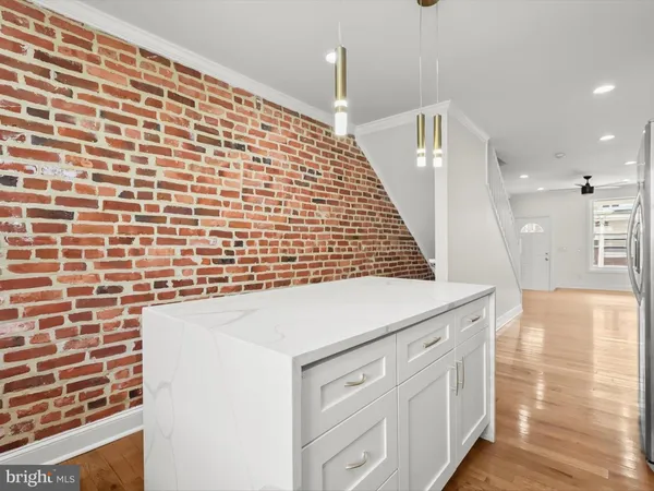 $2,200 | 404 North Robinson Street, Baltimore, MD 21224