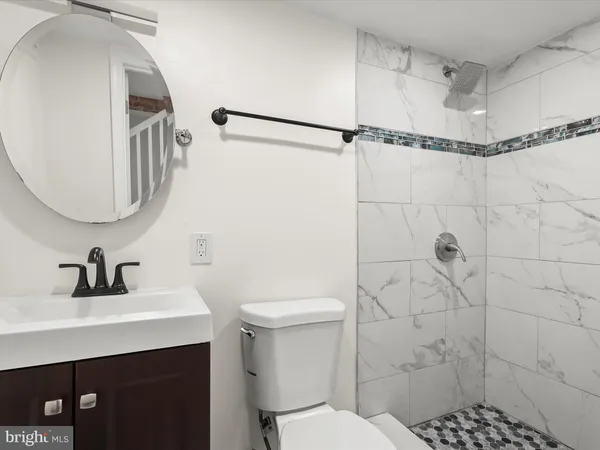 $2,200 | 404 North Robinson Street, Baltimore, MD 21224