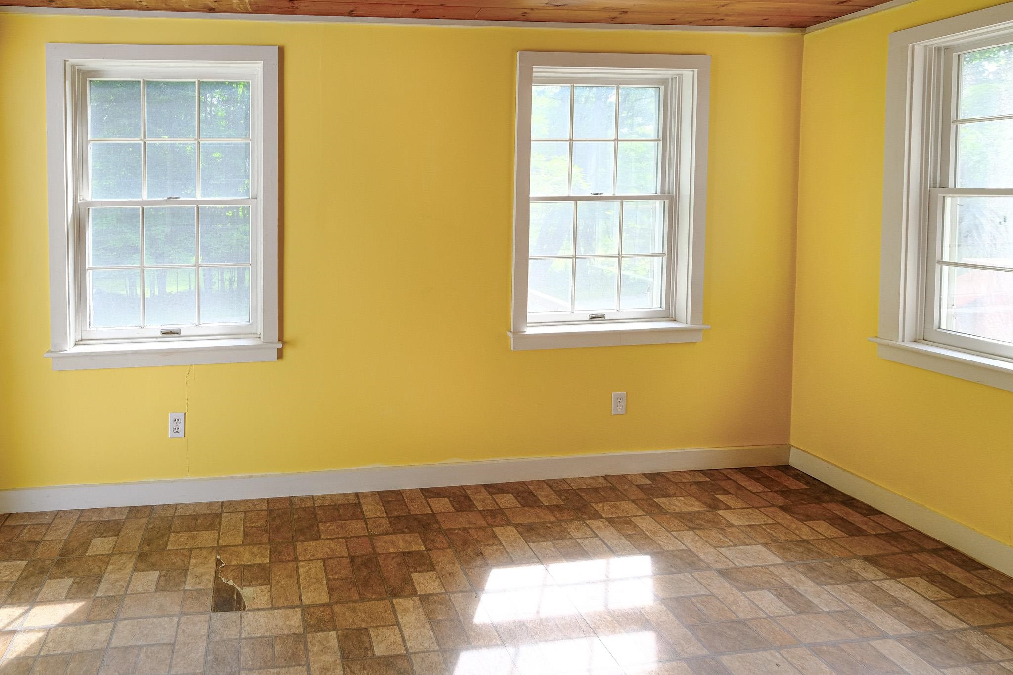 963 Gates Road South Mount Holly, VT 05730 - Photo 5 of 32