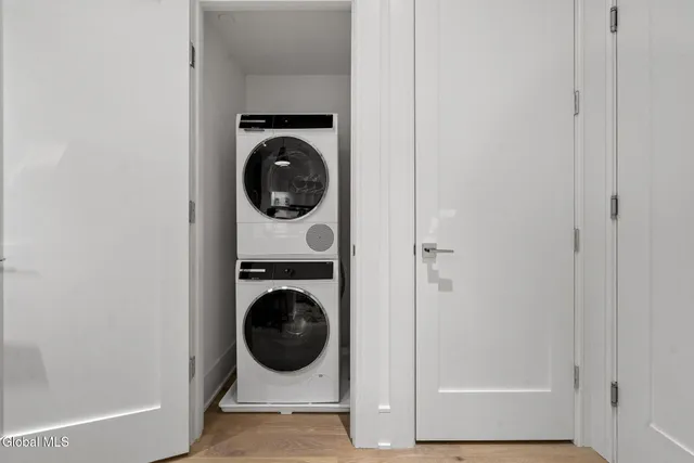 $950,000 | 19 Washington Street, Unit 254 B2, Saratoga Springs, NY 12866