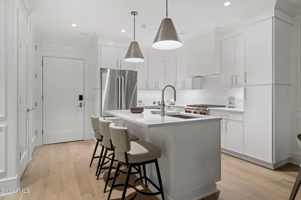 $975,000 | 19 Washington Street, Unit 254 B2, Saratoga Springs, NY 12866