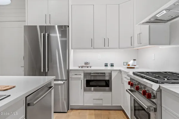 $975,000 | 19 Washington Street, Unit 254 B2, Saratoga Springs, NY 12866