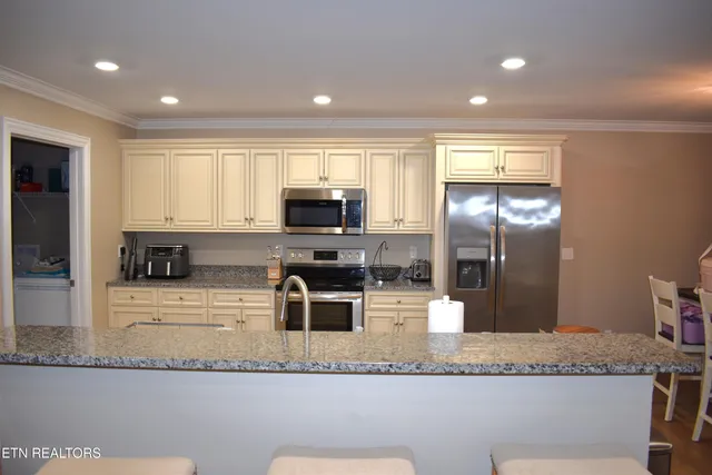 $369,900 | 420 Cromwe Street, Harrogate, TN 37752