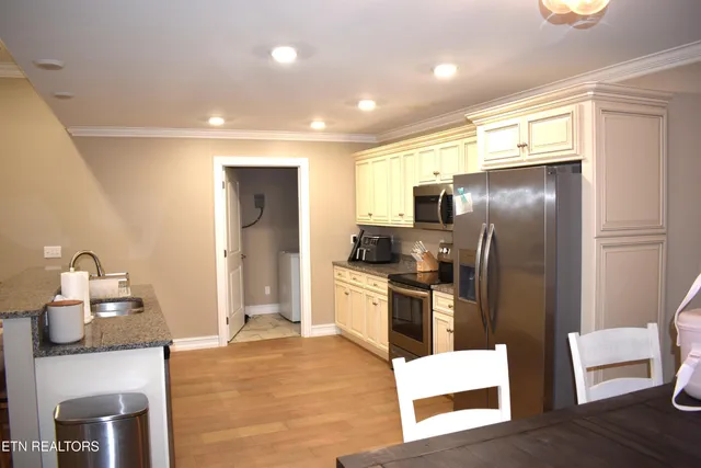 $369,900 | 420 Cromwe Street, Harrogate, TN 37752