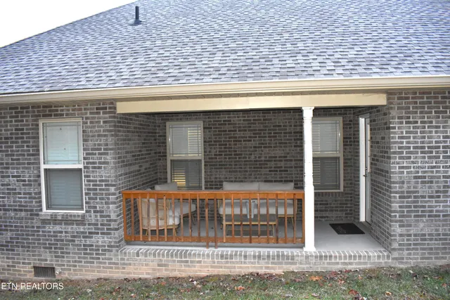 $369,900 | 420 Cromwe Street, Harrogate, TN 37752