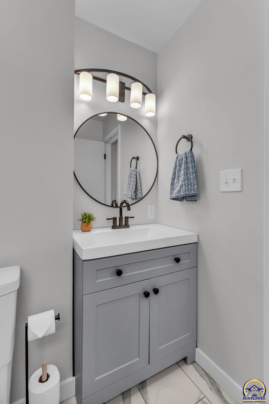 7609 Russell Street Prairie Village, KS 66208 - Photo 19 of 43