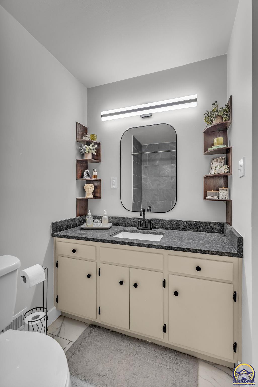 7609 Russell Street Prairie Village, KS 66208 - Photo 24 of 43