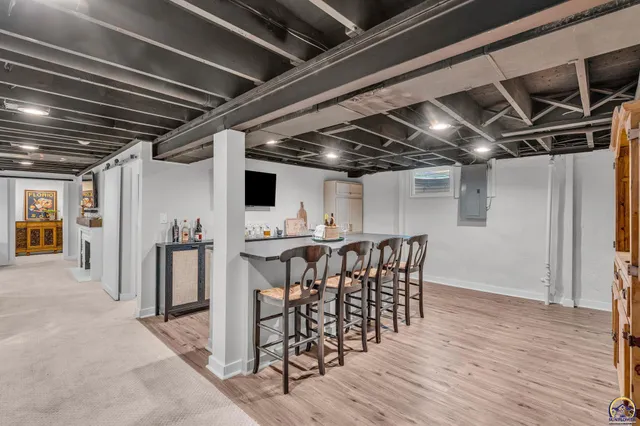 $479,900 | 7609 Russell Street, Prairie Village, KS 66208