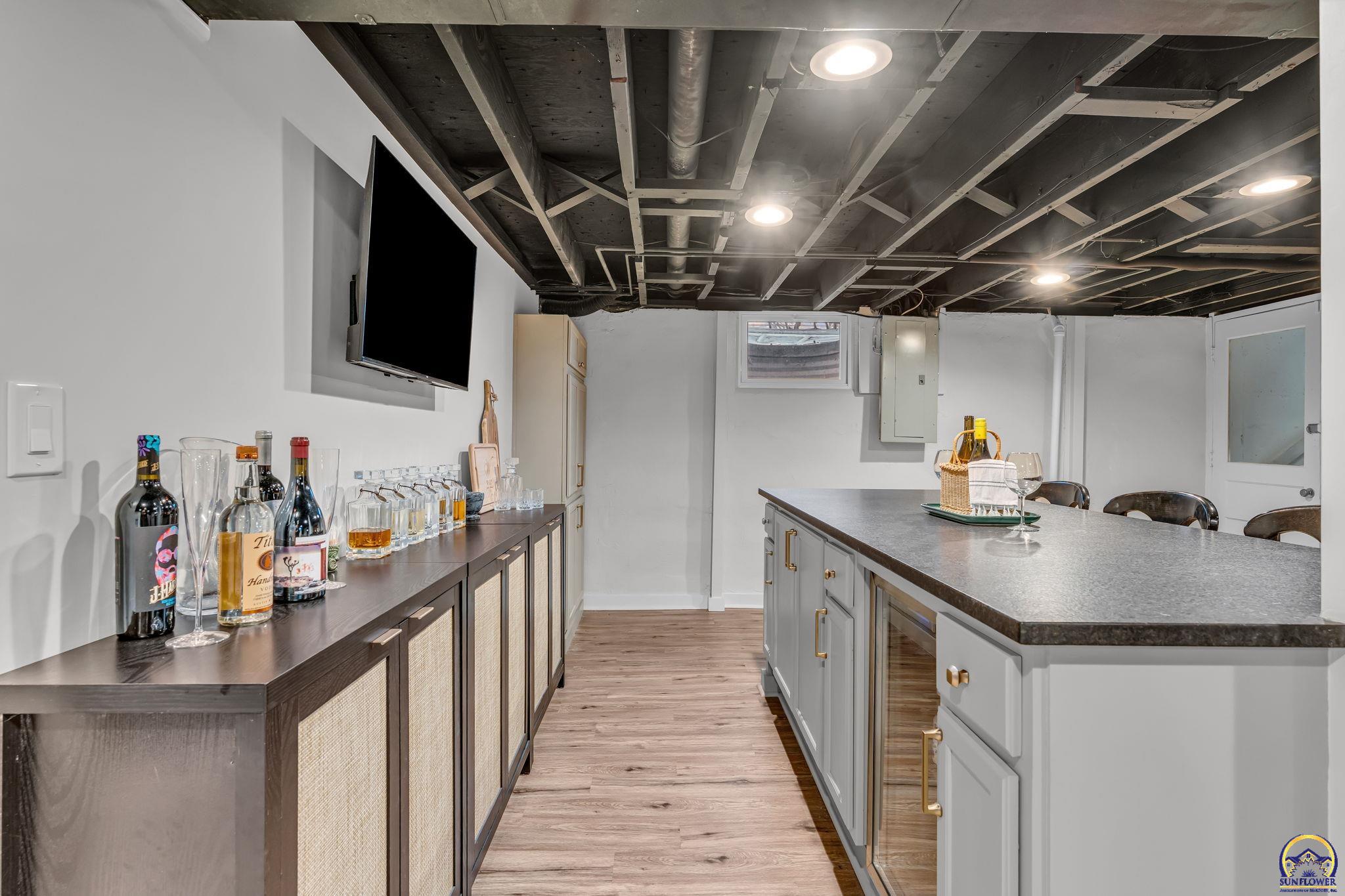 7609 Russell Street Prairie Village, KS 66208 - Photo 31 of 43