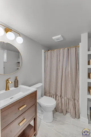 $479,900 | 7609 Russell Street, Prairie Village, KS 66208