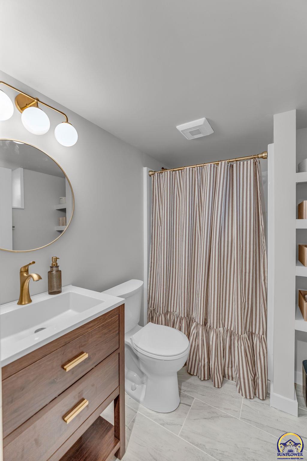 7609 Russell Street Prairie Village, KS 66208 - Photo 34 of 43