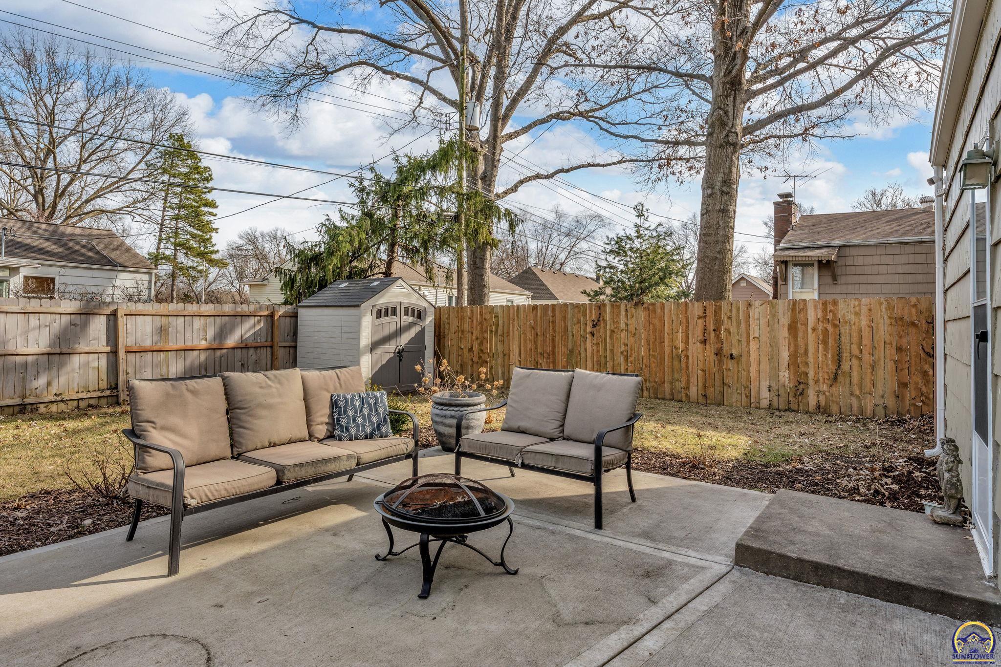 7609 Russell Street Prairie Village, KS 66208 - Photo 40 of 43