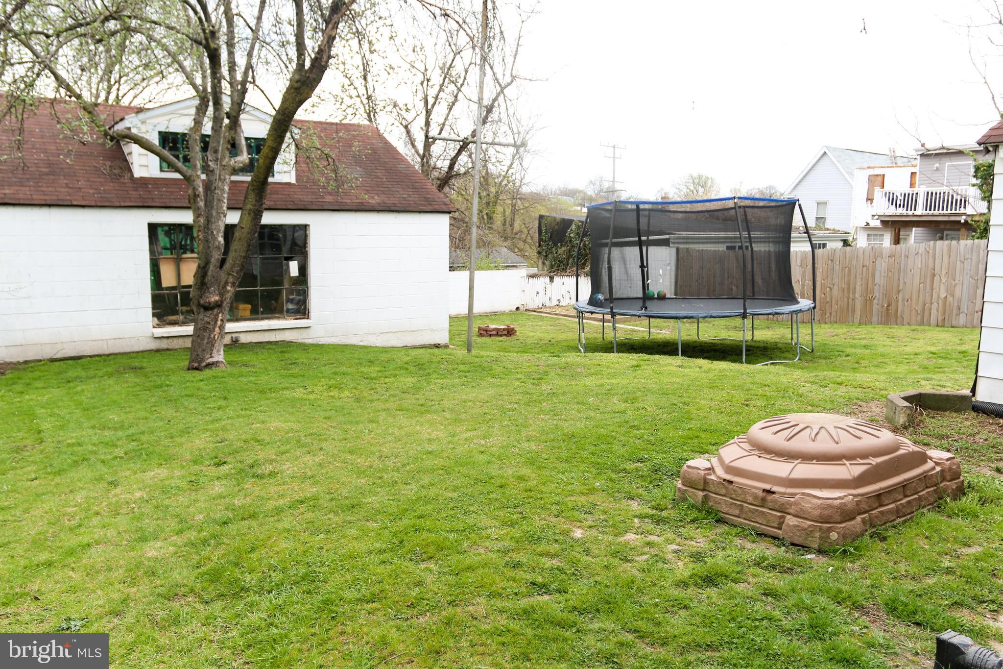 2627 Georgetown Road Baltimore, MD 21230 - Photo 24 of 26 Large fenced back yard with shed/garage
