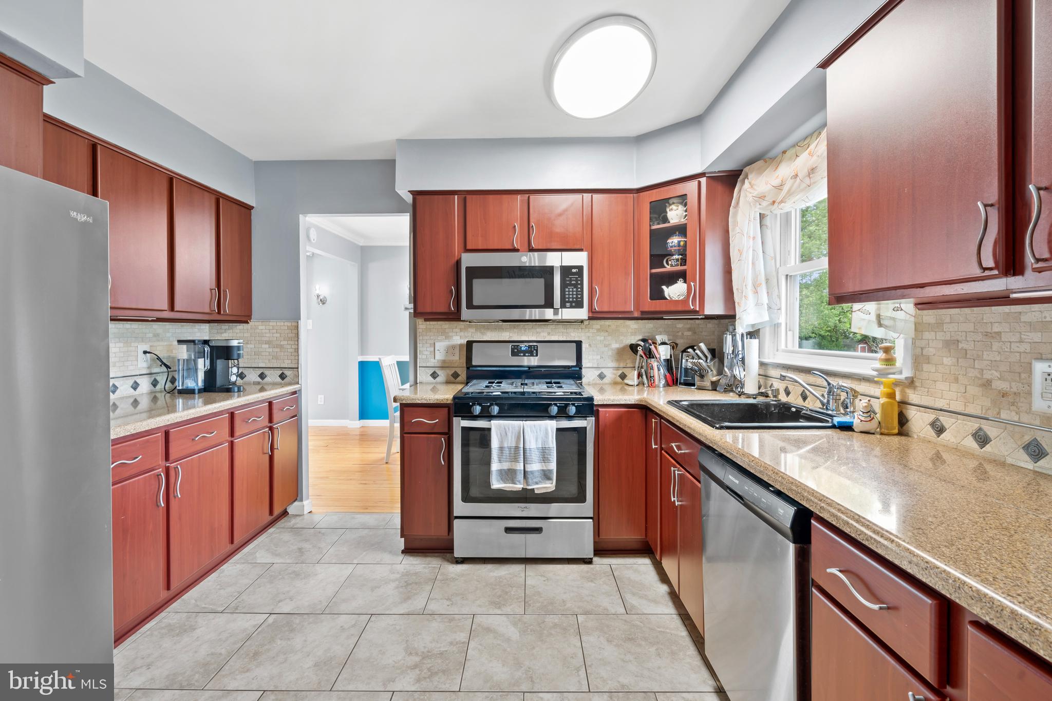 2404 Arden Road Cinnaminson, NJ 08077 - Photo 12 of 48